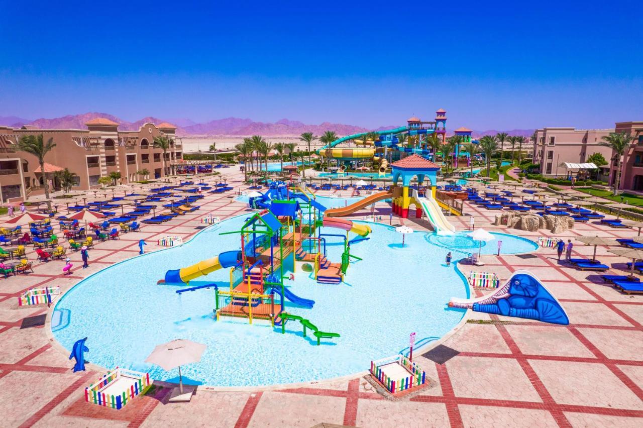 Charmillion Club Aquapark 호텔 샤름 엘 셰이크 외부 사진 Aqua Park at Hilton Sharm El Sheikh Resort