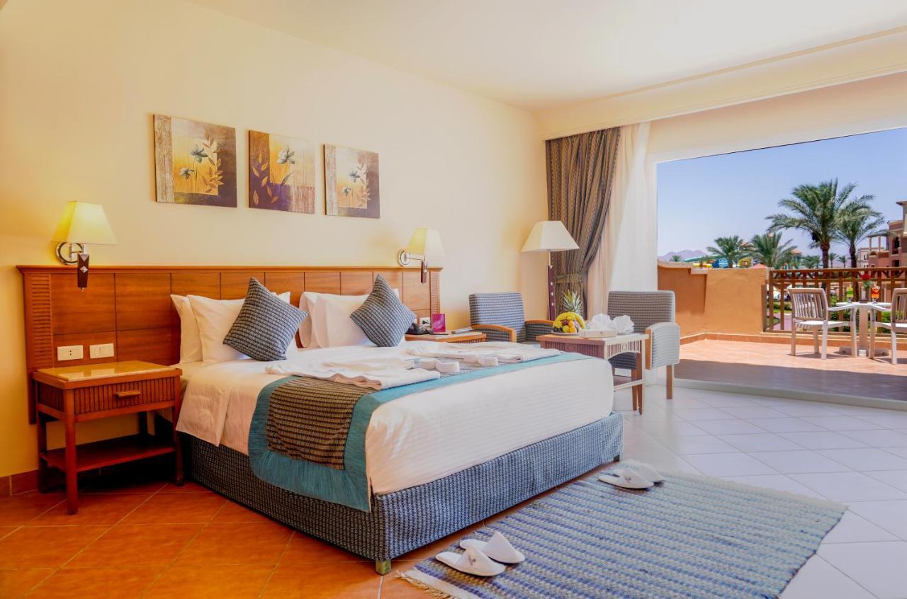 Charmillion Club Aquapark 호텔 샤름 엘 셰이크 외부 사진 A room at the Hilton Sharm El Sheikh