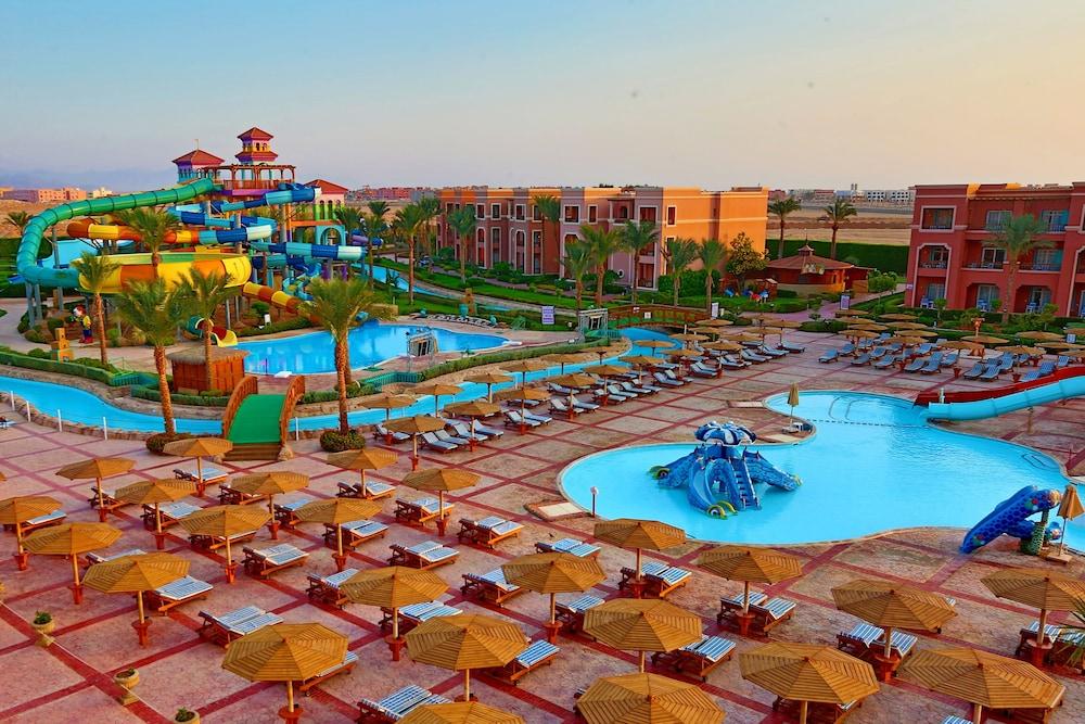 Charmillion Club Aquapark 호텔 샤름 엘 셰이크 외부 사진 Aqua Park at Hilton Sharm El-Sheikh Resort